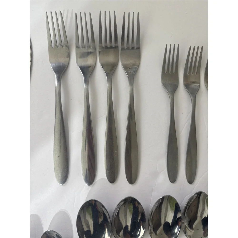 Pfaltzgraff Stainless 18/0 China Glossy Silverware Flatware LOT Of 25 Fork Spoon